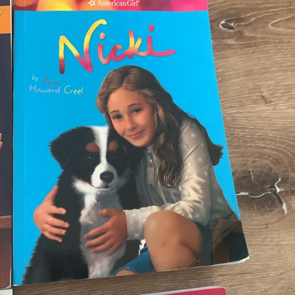 American girl book set. Great condition - Picture 5 of 9